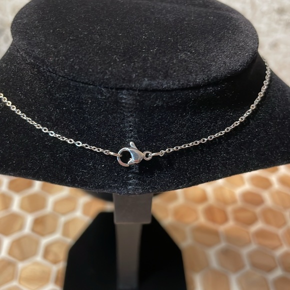 Chevron Amethyst Crystal Necklace Natural Healing - Picture 3 of 6